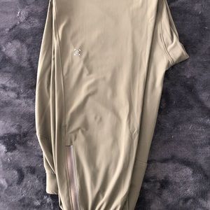 Mens Green lululemon joggers sz S